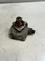 Load image into Gallery viewer, 2009-2013 BMW 328i E60 E70 E81 E83 E90 X3 X5 Z4 Brake Vacuum Pump 7558344 OEM