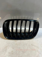 Load image into Gallery viewer, 2007-2013 BMW X5 E70 X6 E71 Front Bumper Kidney Grille 7171395 OEM