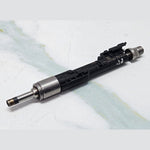 Load image into Gallery viewer, 2016-18 BMW F30, F32, E89, F80, F82, F87, M2, M3 N20 Fuel Injector 7639994 OEM