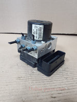 Bild in die Galerieansicht laden, 2012-2013 BMW F30 F31 F35 320i and 328i ABS Pump Control Module 6862246 OEM