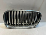 Load image into Gallery viewer, 2010-2013 BMW 528i 535i 5 Series F10 F11 Front Bumper Kidney Grille 7200727