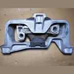 قم بتحميل الصورة إلى عارض الصور، "Mercedes-Benz Right Engine Motor Mount A2462402517 for M270 and M133 Engines