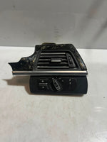 Bild in die Galerieansicht laden, BMW F12, F13, F06 Dashboard Air Vent Grill HEAT BLOWER Right Side 9197487 OEM