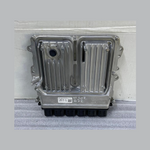 Bild in die Galerieansicht laden, OEM BMW X5 G05 ENGINE CONTROL UNIT DDE ECU ONLY 7828778 BOSCH