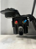 Load image into Gallery viewer, 2006-2014 BMW X5 E70 X6 E71 E72 Air Suspension Compressor AIR SUPPLY 6789938 OEM