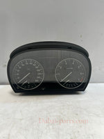 Bild in die Galerieansicht laden, 2011-2012 BMW X1 E84 Instrument Cluster SPEEDOMETER 9242340 OEM
