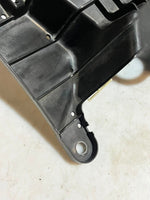 Bild in die Galerieansicht laden, 2013-2018 BMW X5 F15, F16, F85, and F86 Fender Module Mount Bracket Left 7294543
