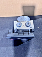 Load image into Gallery viewer, OEM BMW F30 F31 F32 F33 ABS PUMP MODULE Control Unit Hydraulic Blocks 6887743