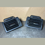 Load image into Gallery viewer, 08-10 Mercedes W204 Class Front Dashboard Left Right Heater A/C Air Vent