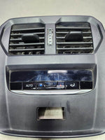 Bild in die Galerieansicht laden, 2019-2025 BMW 330i Rear Climate Control Unit 9493012 3 Series G20 G21