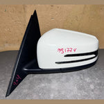 Bild in die Galerieansicht laden, 2010-1012 Mercedes-Benz W204 C-Class Left Side Mirror Foldable W/ Signal Light
