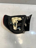 Bild in die Galerieansicht laden, BMW 3 Series E90 TYC TAIL Light Rear Left RIGHT BACKLIGHT 0406879 0406880 OEM