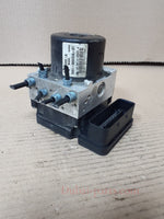 Bild in die Galerieansicht laden, 2012-2013 BMW F30 F31 F35 320i and 328i ABS Pump Control Module 6862246 OEM