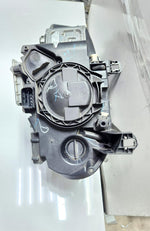 Bild in die Galerieansicht laden, BMW X5 Xenon Headlight 7221894 X5 E70 OEM