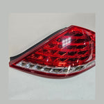 Bild in die Galerieansicht laden, 7177070-2008-2010 BMW 6 Series E63 E64 LCI M6 Rear Right Tail Assembly LED OEM