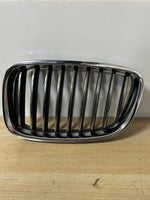 قم بتحميل الصورة إلى عارض الصور، BMW 5 Series GT F07 2009 Front Left Upper Bumper Grille Trim Chrome OEM 7200169