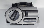 Bild in die Galerieansicht laden, 2003-2008 BMW Z4 Auto Headlight Switch 6923452 OEM