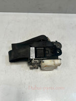 Bild in die Galerieansicht laden, 2006-2013 BMW X5 E70 Front Right Seat Belt Retractor 3061430