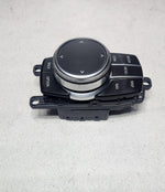 Bild in die Galerieansicht laden, 2018-2023 BMW M5 Idrive Controller Touch 9490075 F90 M5 G30 G31 G32 GT G01 X3