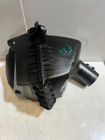 Bild in die Galerieansicht laden, 2010-2016 BMW 528i F10 N20 520I F11 F07 Air Intake Filter Box 7612014 OEM