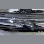 قم بتحميل الصورة إلى عارض الصور، OEM BMW 7 Series G70 Headlight Upper LED Front 9879936 Right Side Used 15-20 km