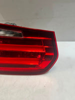 Bild in die Galerieansicht laden, 2012-2015 BMW 3 Series F30 320i 328i Rear Left Inner Taillight Assembly 7259915