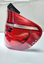 Bild in die Galerieansicht laden, 2009-2013 BMW X5 Rear Right Tail Light 7227792 X5 E70 LCI