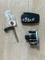 Bild in die Galerieansicht laden, BMW OEM N47N F30 ENGINE CONTROL UNIT DDE ECU SET 8579480 +KEY+START BUTTON