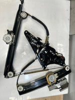 Bild in die Galerieansicht laden, 2013-2018 BMW 650i GT F07 6' F06 Rear Right Door Window Regulator 7275400 OEM