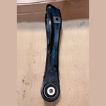 قم بتحميل الصورة إلى عارض الصور، BMW OEM X3 G01 X4 G02 REAR ROLL OVER STRUT WITH RUBBER MOUNT 3330 -6871020