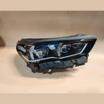 Bild in die Galerieansicht laden, Genuine BMW Adaptive LED Headlight 5A798D2 5 Series G60 G61 and M5