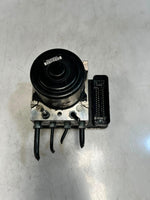 Bild in die Galerieansicht laden, 2010-2017 BMW X3 F25 X4 F26 ABS Anti-Lock Brake Pump 6859758 OEM