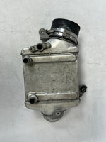 Bild in die Galerieansicht laden, 2010-16 BMW 550i 5' 6' X5 F15 X6 N63B44B LEFT Turbocharger Intercooler 7575405