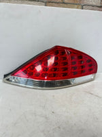 Load image into Gallery viewer, 2006-2007 BMW M6 E63 E64 6' 640I 645I RIGHT SIDE Tail Light LED 7170976 OEM