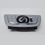 Bild in die Galerieansicht laden, 9493726 BMW G12 740i RHD 2015 Head Light Control Switch OEM