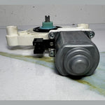 Bild in die Galerieansicht laden, 13-18 Mercedes-Benz W246 CLA Window Motor Front Right Side A000 9061607 OEM