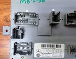 قم بتحميل الصورة إلى عارض الصور، Mercedes-Benz C-Class SAM Body Control Module A2059006822 W205 OEM