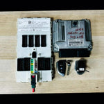 قم بتحميل الصورة إلى عارض الصور، BMW B47 F45 DDE Engine Control Unit ECU Kit + BDC + Key (8589141) – OEM
