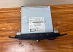 Bild in die Galerieansicht laden, Mercedes-Benz Head Unit CD Player A2049002013 C-Class W204 OEM Radio Audio