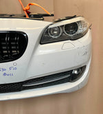 قم بتحميل الصورة إلى عارض الصور، BMW F10 2011 530i WHITE COMPLETE NOSE CUT FRONT BUMPER XENON DYNAMIC HEADLIGHTS GRILLE OEM USED