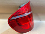 Bild in die Galerieansicht laden, BMW X5 E70 X5M LCI Rear Left Outer Tail Light 7227791 OEM 2011-2013