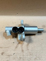 Load image into Gallery viewer, 2012 BMW 5 Series GT F07 Brake Master Cylinder Used Genuine OEM