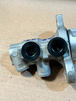 Load image into Gallery viewer, 2014 BMW X3 F25 Brake Master Cylinder Used Genuine OEM