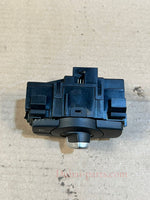 Load image into Gallery viewer, BMW E90 E91 E92 E82 E84 E88 Xenon Headlight Light Control Switch 9169404 OEM