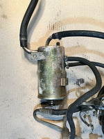 Bild in die Galerieansicht laden, BMW 5 Series E34 530i 540i Brake Master Cylinder Used Genuine OEM