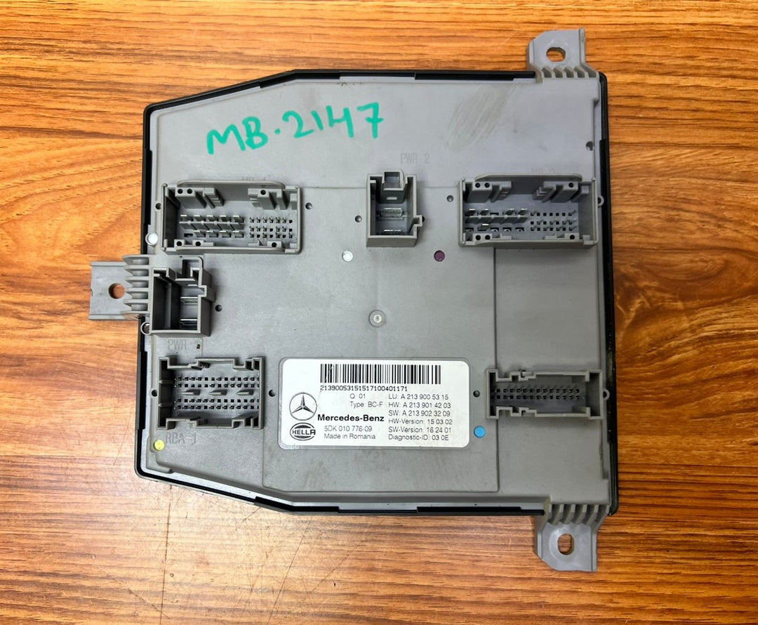 Mercedes-Benz Front SAM Body Control Unit A2139005315 E-Class W213 C238 OEM