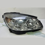 Bild in die Galerieansicht laden, 06-08 Mercedes W204 C-Class Front Right Side Head light Headlamp A204 8208661