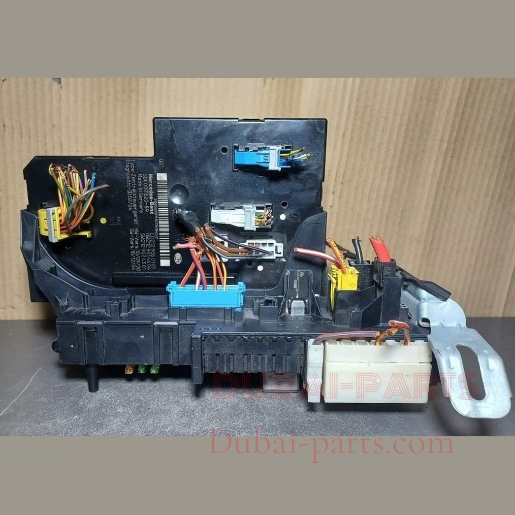 2010-2016 Mercedes-Benz W212 E350 E550 Rear Fuse Relay Box SAM Assembly A212 9000105 OEM