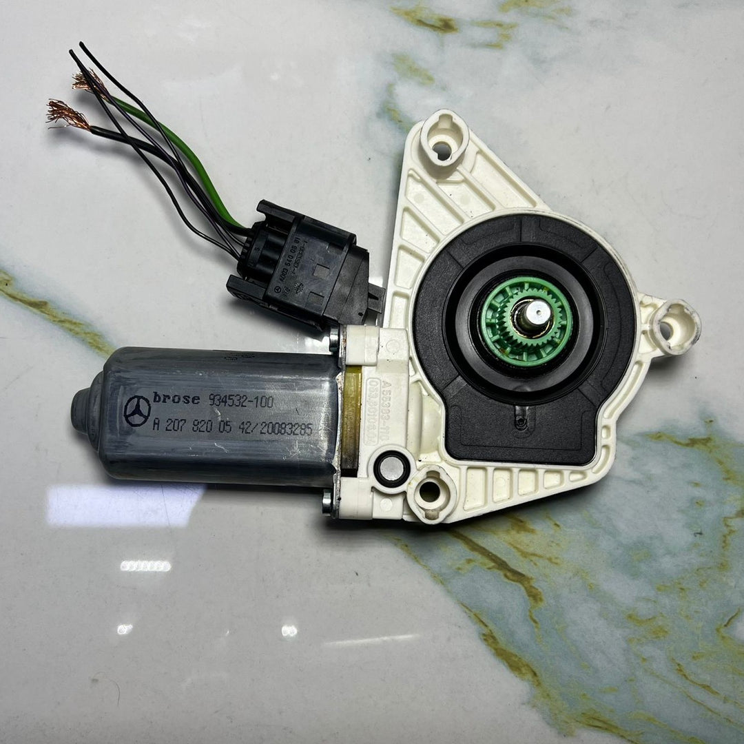 10-14 Mercedes-Benz W207 E-Class Window Motor Front Left Side A207 8200542 OEM