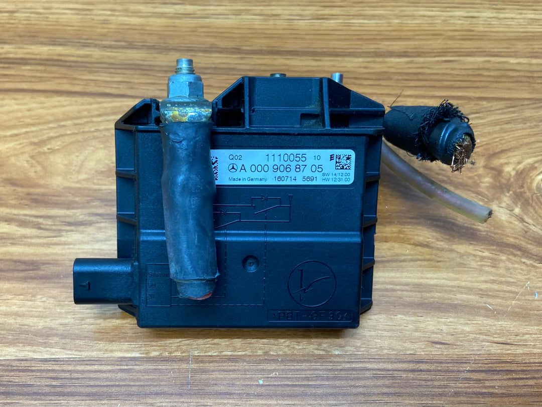 2014 Mercedes-Benz C180 Current Limiter A0009068705 C-Class W205 OEM